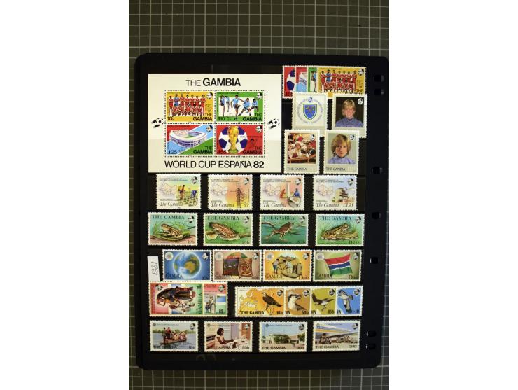 1937/93, mounted and unmounted mint collection with better stamps like SG 150-61 and 171-85, from 1971 on unmounted mint, goo