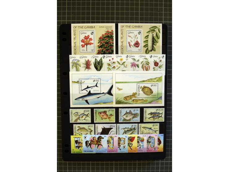 1937/93, mounted and unmounted mint collection with better stamps like SG 150-61 and 171-85, from 1971 on unmounted mint, goo