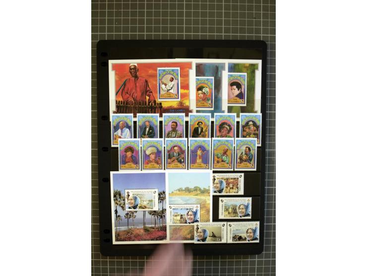 1937/93, mounted and unmounted mint collection with better stamps like SG 150-61 and 171-85, from 1971 on unmounted mint, goo
