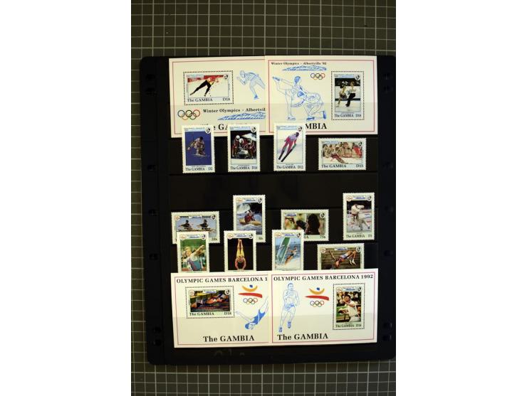 1937/93, mounted and unmounted mint collection with better stamps like SG 150-61 and 171-85, from 1971 on unmounted mint, goo