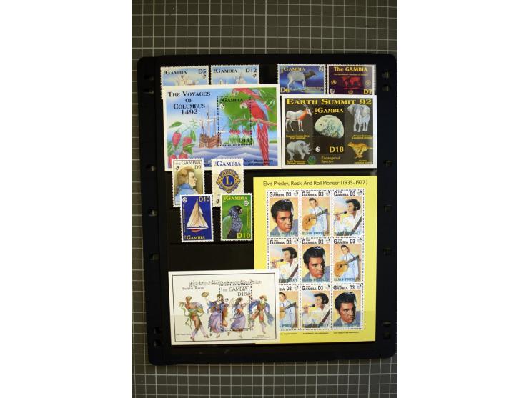 1937/93, mounted and unmounted mint collection with better stamps like SG 150-61 and 171-85, from 1971 on unmounted mint, goo