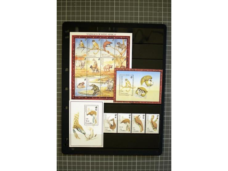 1937/93, mounted and unmounted mint collection with better stamps like SG 150-61 and 171-85, from 1971 on unmounted mint, goo