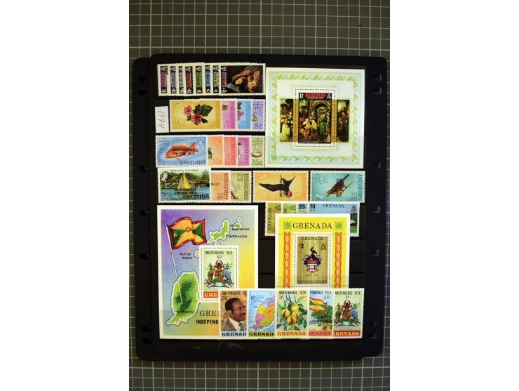 1876/1980, mounted and unmounted mint collection with better stamps like SG #153-163d, also some booklets, from 1971 on unmou