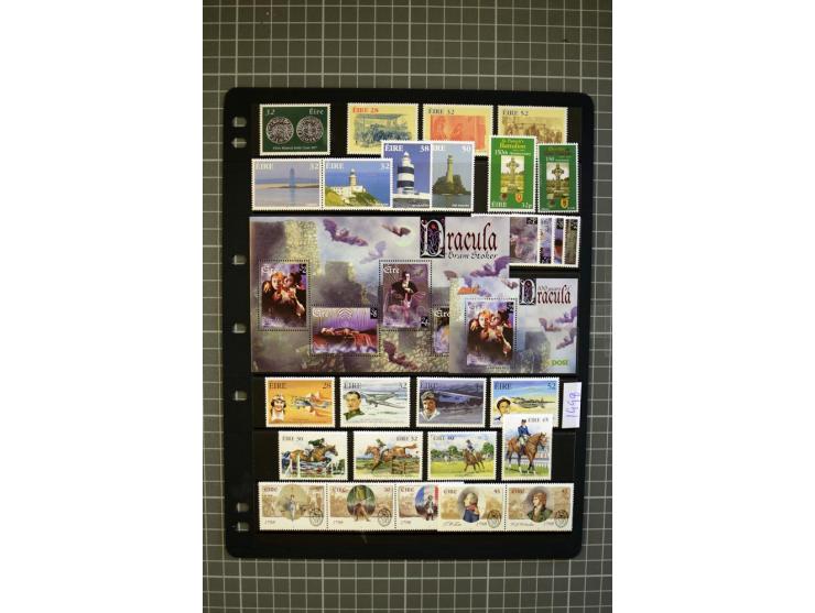 1937/2008, mounted and unmounted mint collection with better stamps like SG 102-104, from 1971 on unmounted mint, with many b