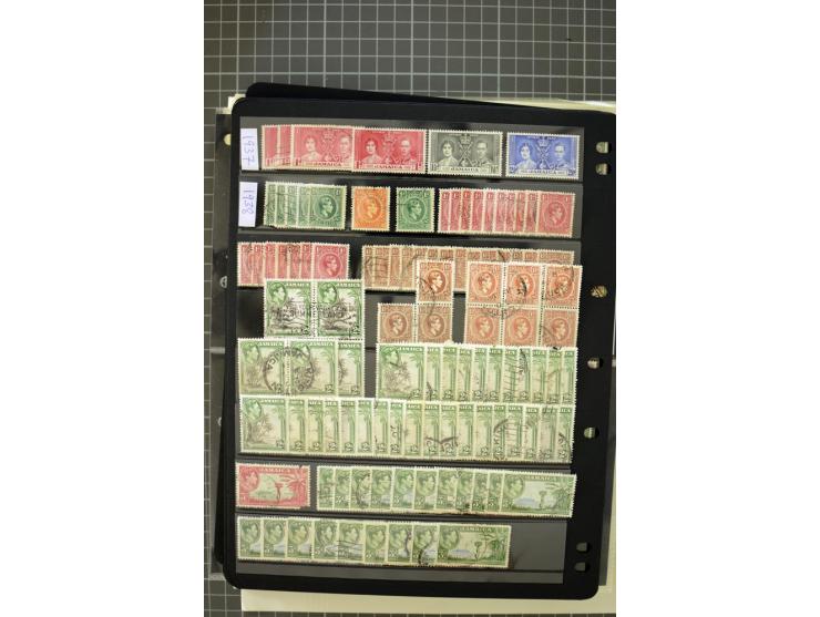 1897/2007, mainly mounted and unmounted mint collection with better stamps like SG #121-133a, from 1971 on unmounted mint, go
