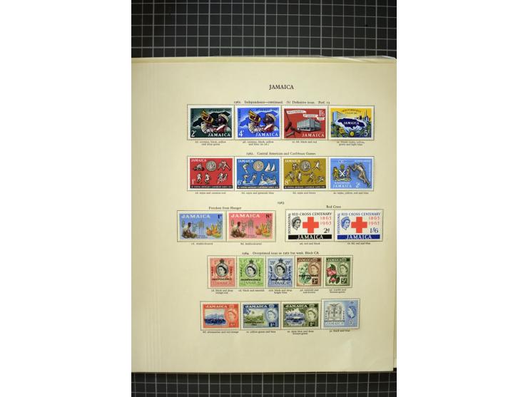 1897/2007, mainly mounted and unmounted mint collection with better stamps like SG #121-133a, from 1971 on unmounted mint, go