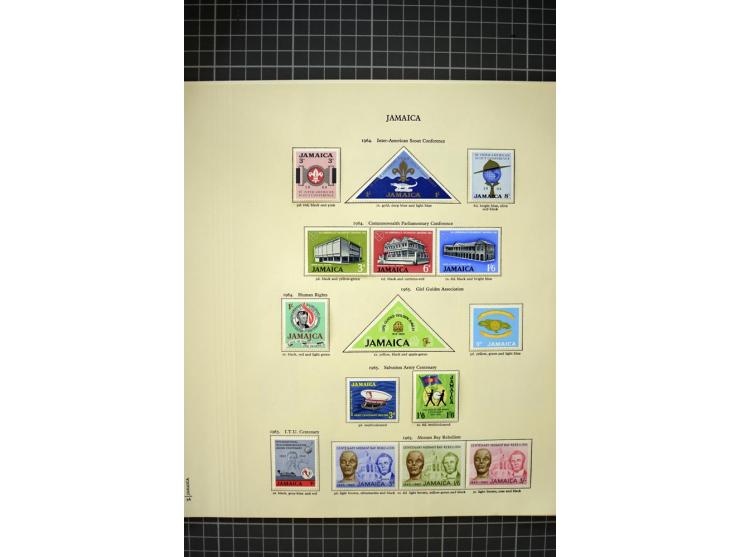 1897/2007, mainly mounted and unmounted mint collection with better stamps like SG #121-133a, from 1971 on unmounted mint, go