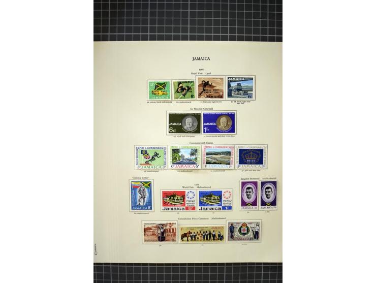 1897/2007, mainly mounted and unmounted mint collection with better stamps like SG #121-133a, from 1971 on unmounted mint, go
