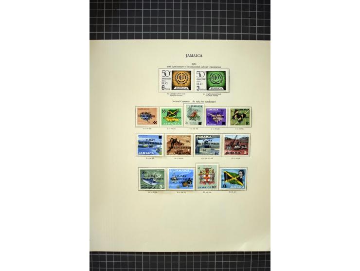 1897/2007, mainly mounted and unmounted mint collection with better stamps like SG #121-133a, from 1971 on unmounted mint, go