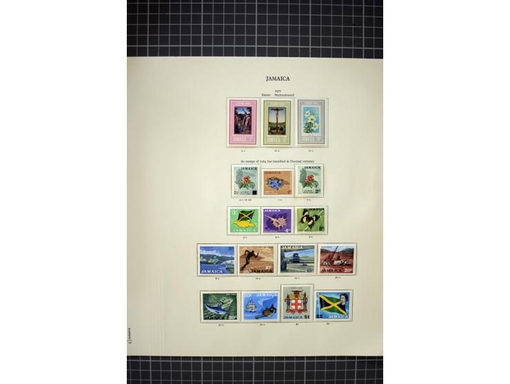 1897/2007, mainly mounted and unmounted mint collection with better stamps like SG #121-133a, from 1971 on unmounted mint, go
