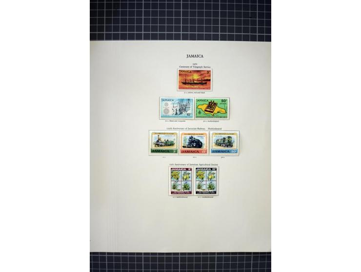 1897/2007, mainly mounted and unmounted mint collection with better stamps like SG #121-133a, from 1971 on unmounted mint, go