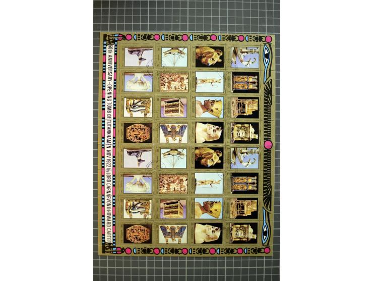 MIDDLE EAST: 1936/80, mainly mounted and unmounted mint collection with many better stamps like Agencies in Eastern Arabia SG