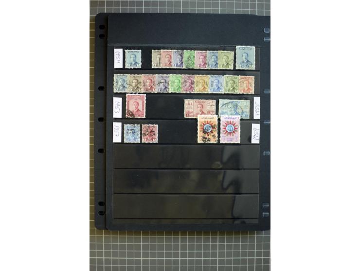 MIDDLE EAST: 1936/80, mainly mounted and unmounted mint collection with many better stamps like Agencies in Eastern Arabia SG