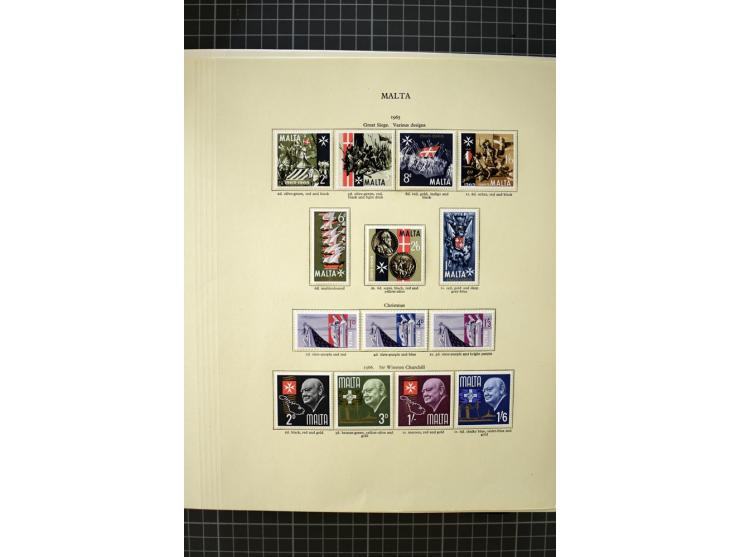 1937/2007, mounted and unmounted mint collection with better stamps including SG 230a, from 1971 on unmounted mint, good cond
