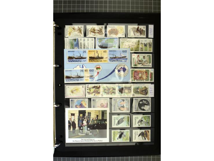 1938/2005, New Hebrides and Vanuatu, mounted and unmounted mint collection with better stamps like SG #52-63 and D6-10, from 
