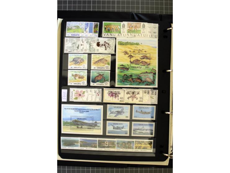 1938/2005, New Hebrides and Vanuatu, mounted and unmounted mint collection with better stamps like SG #52-63 and D6-10, from 