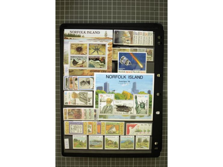 1947/2007, mounted and unmounted mint collection with some better items, from 1972 on unmounted mint, good condition
