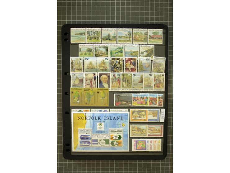 1947/2007, mounted and unmounted mint collection with some better items, from 1972 on unmounted mint, good condition