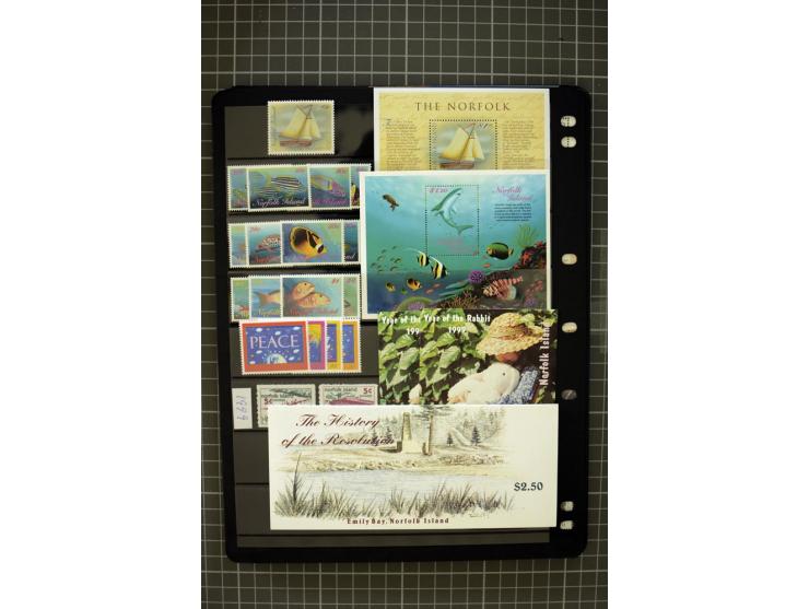 1947/2007, mounted and unmounted mint collection with some better items, from 1972 on unmounted mint, good condition