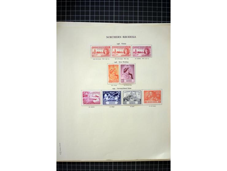 1925/97, mounted and unmounted mint collection with better stamps like SG #25-45, from 1970 on unmounted mint, good condition