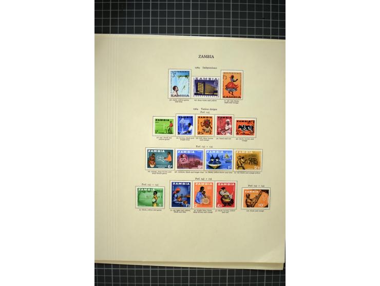 1925/97, mounted and unmounted mint collection with better stamps like SG #25-45, from 1970 on unmounted mint, good condition