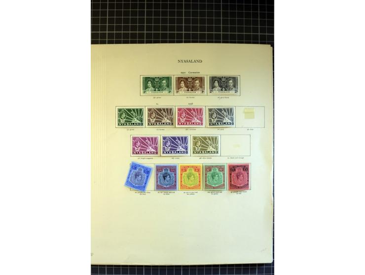 1903/2005, mainly mounted and unmounted mint collection with better stamps like SG# 130-43, from 1971 on unmounted mint, good