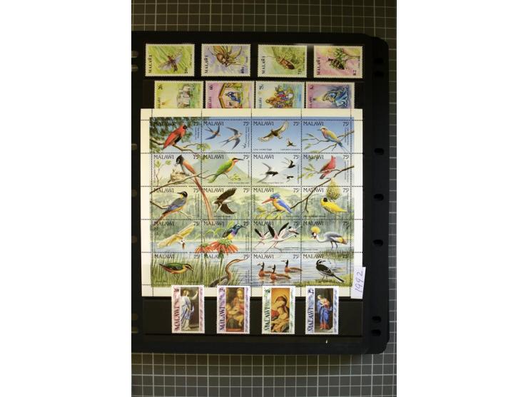 1903/2005, mainly mounted and unmounted mint collection with better stamps like SG# 130-43, from 1971 on unmounted mint, good