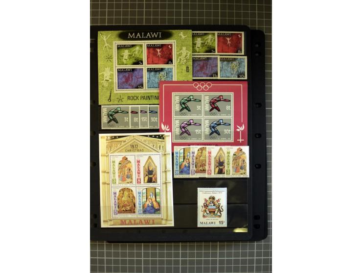 1903/2005, mainly mounted and unmounted mint collection with better stamps like SG# 130-43, from 1971 on unmounted mint, good