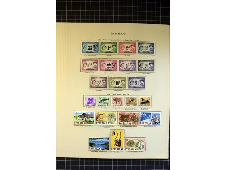 1903/2005, mainly mounted and unmounted mint collection with better stamps like SG# 130-43, from 1971 on unmounted mint, good