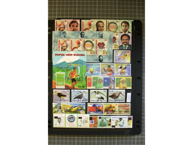 1937/2007, Papua, New Guinea and Papua New Guinea, mounted and unmounted mint collection with better stamps, from 1971 on unm