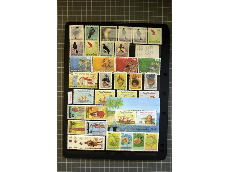 1937/2007, Papua, New Guinea and Papua New Guinea, mounted and unmounted mint collection with better stamps, from 1971 on unm