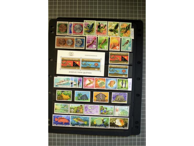 1937/2007, Papua, New Guinea and Papua New Guinea, mounted and unmounted mint collection with better stamps, from 1971 on unm