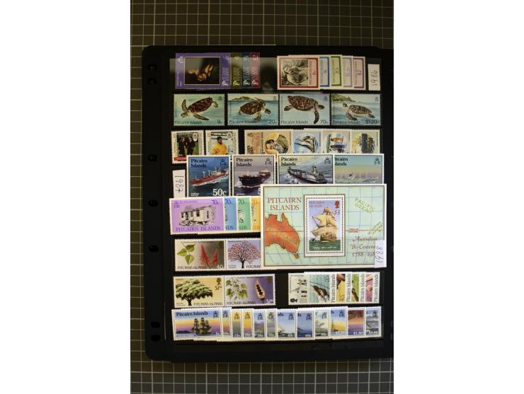 1940/2007, mounted and unmounted mint collection with some better items, from 1972 on unmounted mint, good condition