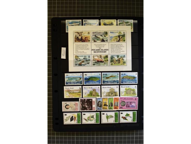 1940/2007, mounted and unmounted mint collection with some better items, from 1972 on unmounted mint, good condition