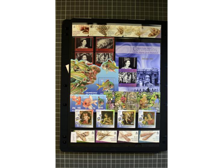 1940/2007, mounted and unmounted mint collection with some better items, from 1972 on unmounted mint, good condition