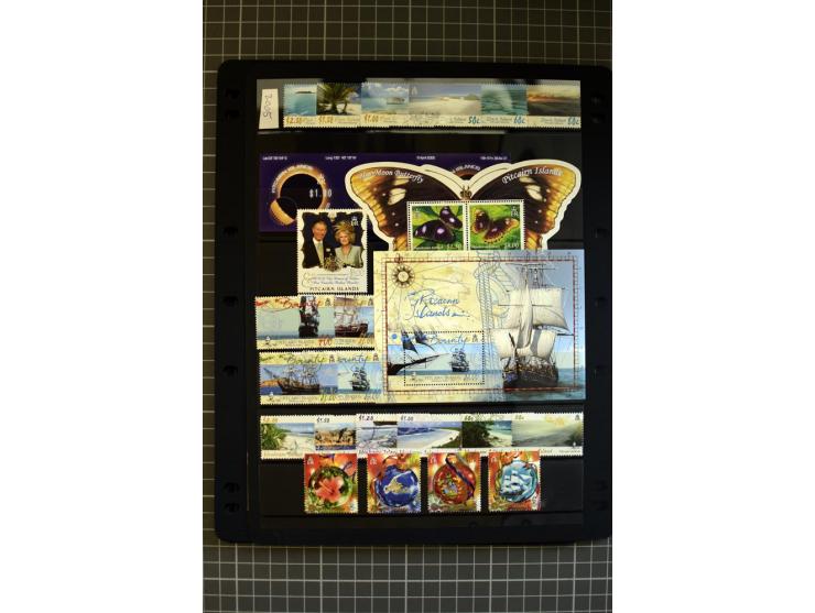 1940/2007, mounted and unmounted mint collection with some better items, from 1972 on unmounted mint, good condition