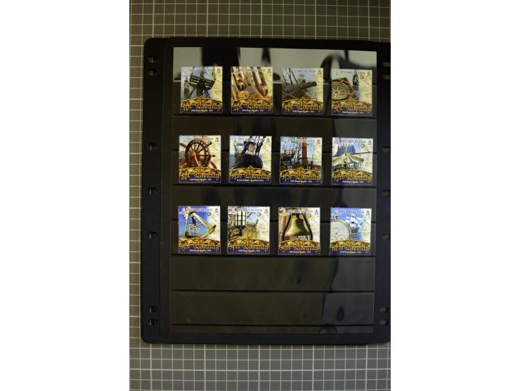 1940/2007, mounted and unmounted mint collection with some better items, from 1972 on unmounted mint, good condition