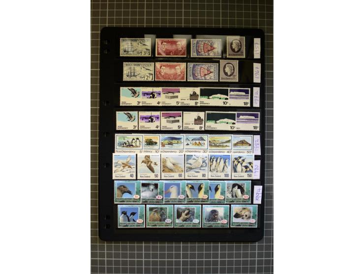1940/2007, mounted and unmounted mint collection with some better items, from 1972 on unmounted mint, good condition
