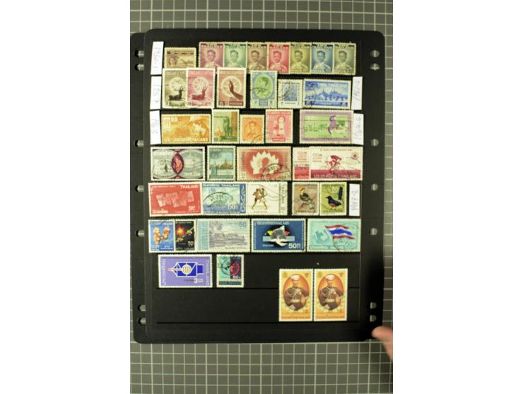 1952/98, mainly mounted and unmounted mint collection with better stamps like Mi.# 1020-24 as strip of five and 1117-1120, al