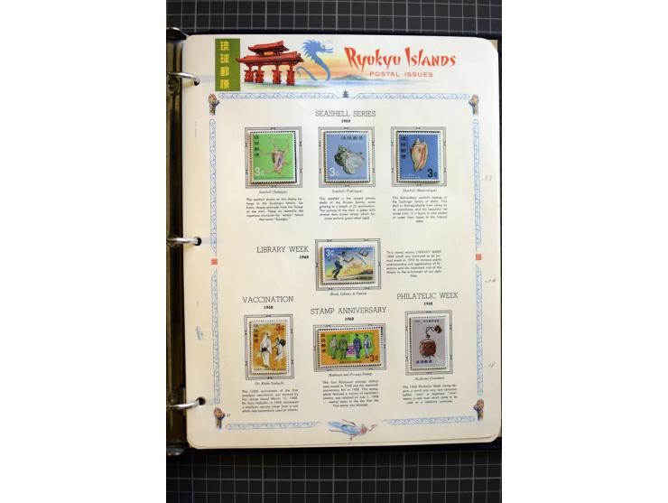 1876/1970, mostly unmounted mint collection with many better items like souvenir sheets National parks Mi.-Nr. Bl. 2-3 and 5-