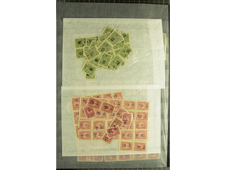 1919/20, Bestand von hauptsächlich k 60 k - Aufdruckwerten mit und ohne Rahmen, alles in zwei 16seitigen Lagerbüchern, dabei 