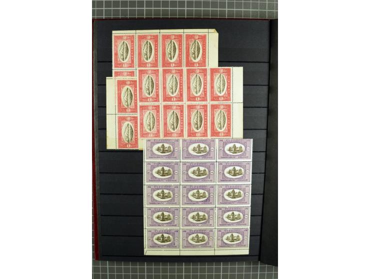 1920, Chassepot Ausgabe, 16seitiges Lagerbuch der Orignalmarken und 48seitiges Lagerbuch mit Nachdrucken, dabei viele in Einh