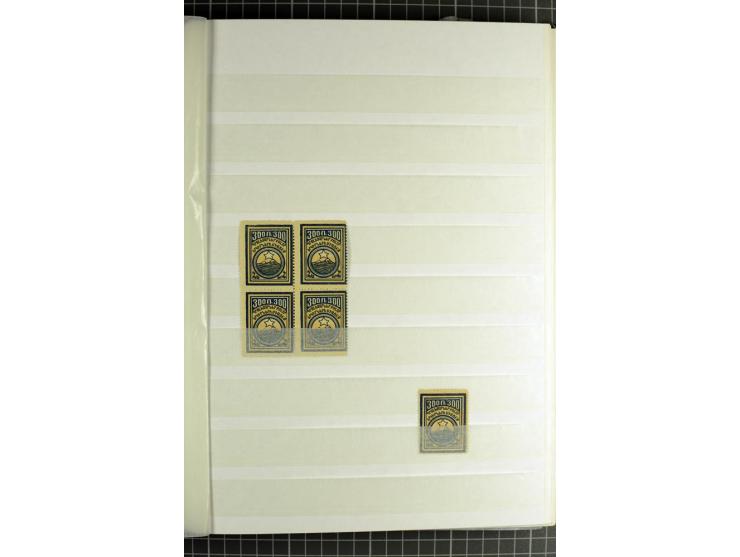 1923, Yessayan 2. Ausgabe, zwei 64seitige Lagerbücher, ein mit echten Werten, mit und ohne Aufdruck, das andere Lagerbuch mit