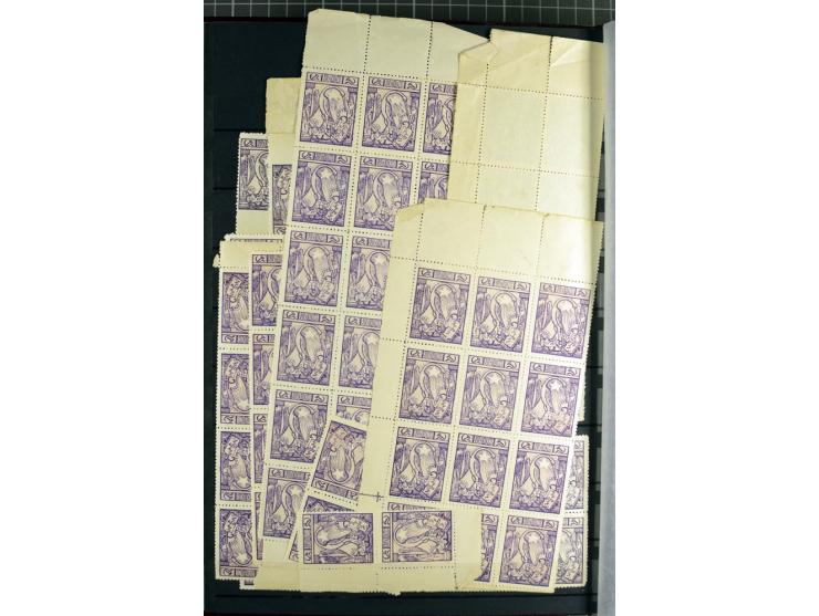 1923, Yessayan 2. Ausgabe, zwei 64seitige Lagerbücher, ein mit echten Werten, mit und ohne Aufdruck, das andere Lagerbuch mit