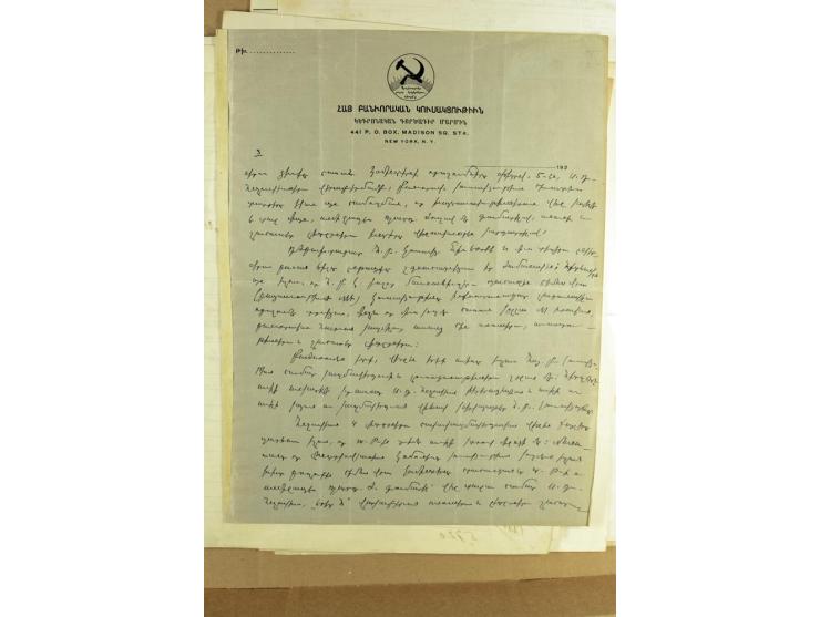 BESONDERHEITEN: 19. Jahrhundert bis 1950 (ca.), dabei Zeitungen, Kirchendokumente, Diaspora Material sowie 5 Post Dokumente m