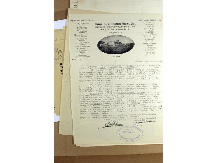 BESONDERHEITEN: 19. Jahrhundert bis 1950 (ca.), dabei Zeitungen, Kirchendokumente, Diaspora Material sowie 5 Post Dokumente m