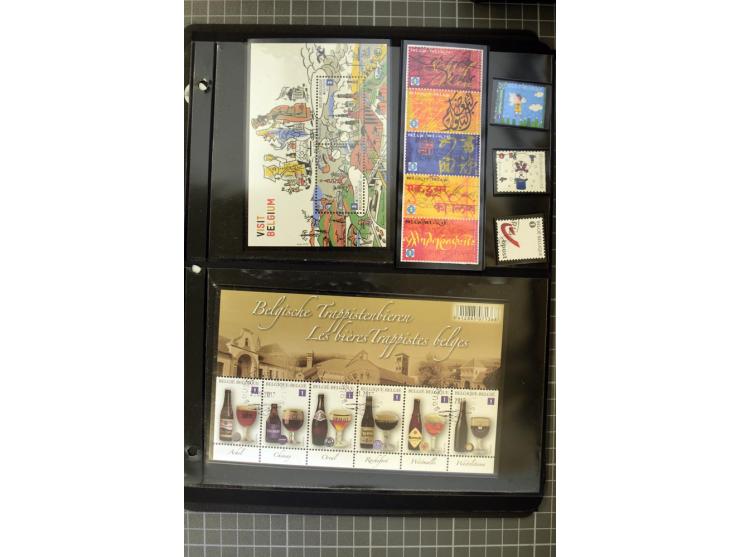1849/2011, ungebrauchte/postfrische und gestempelte Sammlung mit u.a. Mi.-Nr. 1-3, 34, 145-58, 235-42I und 333-41, ab 1945 au