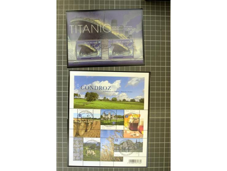 1849/2011, ungebrauchte/postfrische und gestempelte Sammlung mit u.a. Mi.-Nr. 1-3, 34, 145-58, 235-42I und 333-41, ab 1945 au