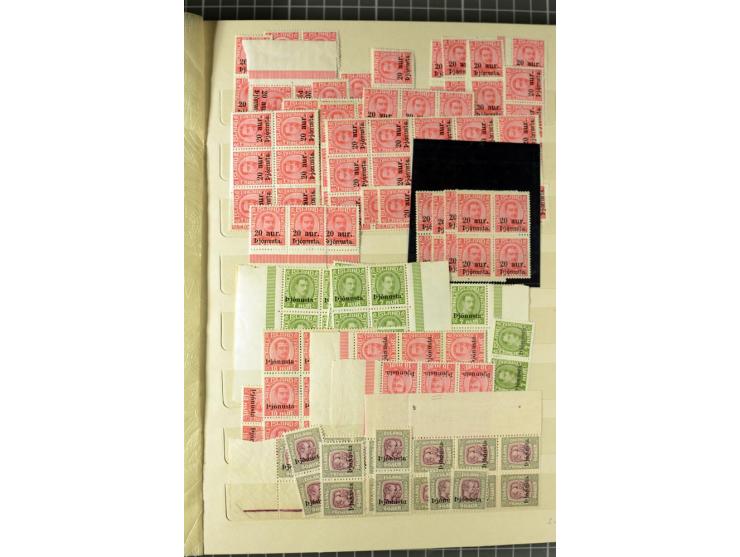 1896/1949, postfrischer Lagerbestand mit Dienst, oft in Einheiten, dabei Mi.-Nr.92(35), 102(21), 112(18), D43 (ca.130),etc, s