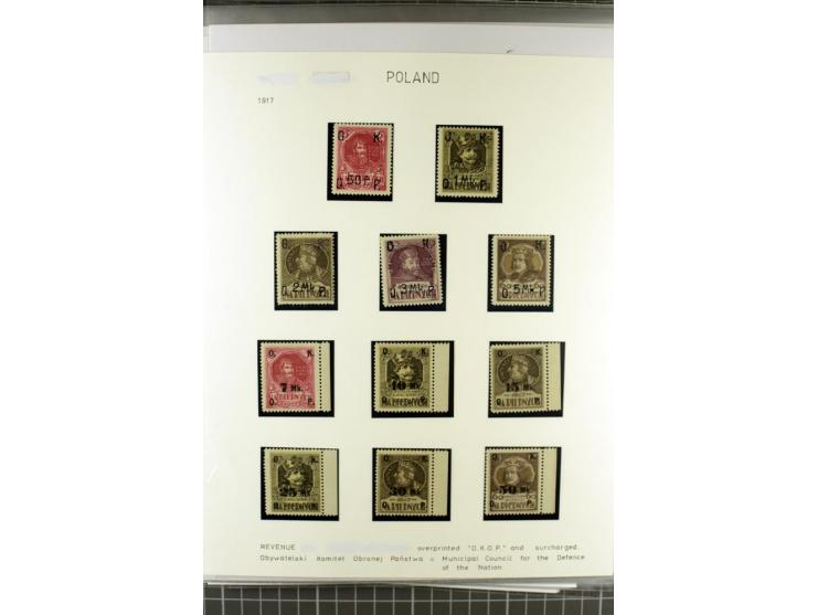FISKALMARKEN: 80 Albumblatter mit viele hundert Lokalmarken und Dokumente, meist aus 1918-45, dabei viel Material aus Lwow, S